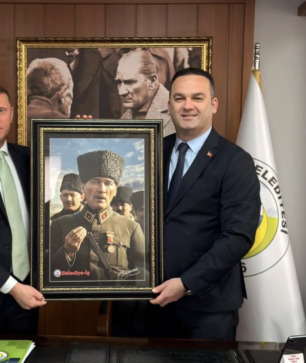 Eski CHP Kemalist Belediye Başkanı Dede'nin Davasında Karısının Tanıklığı Büyük Tepki Çekti