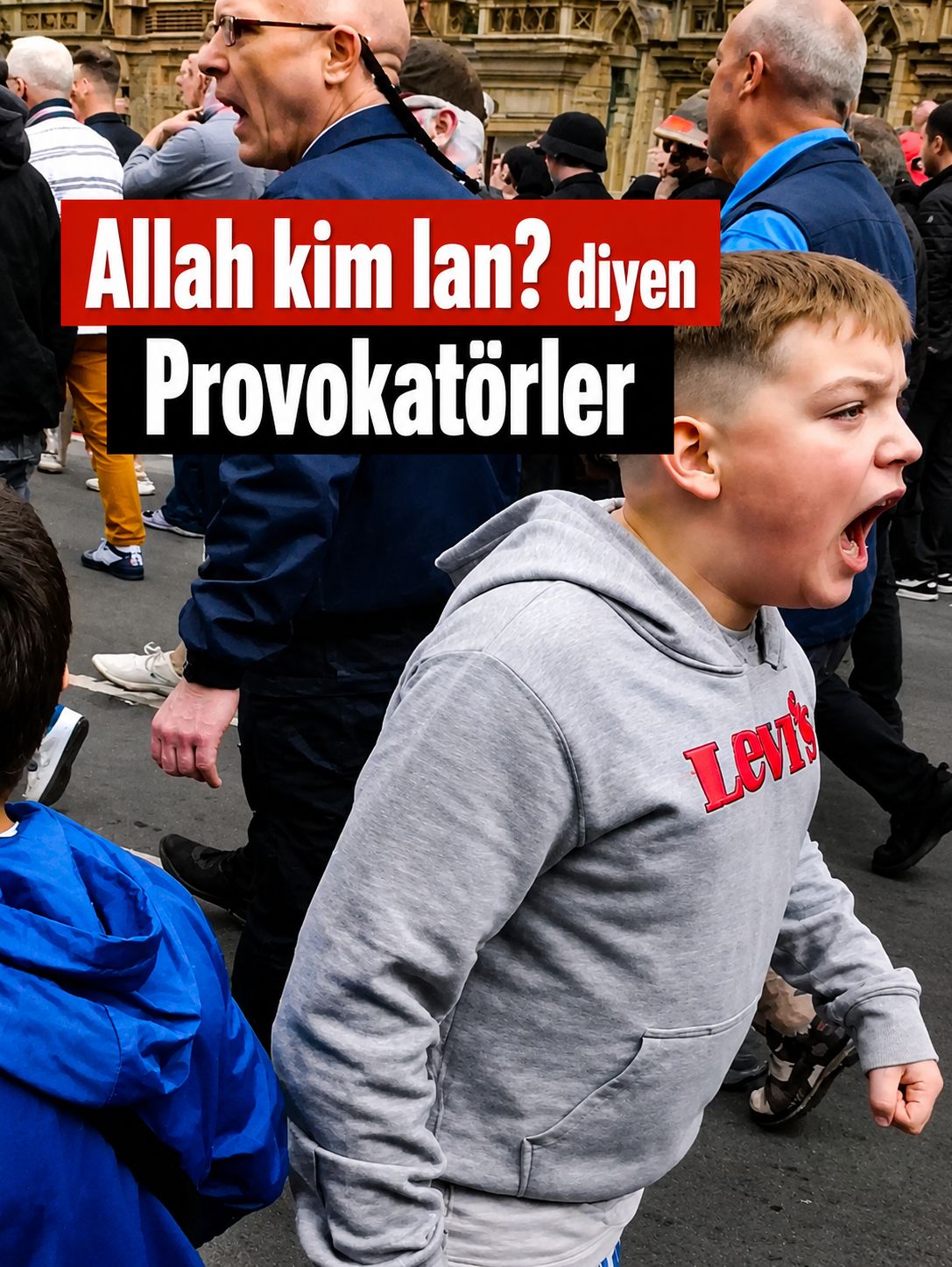 İsrailden Fonlanan, İngiliz-Faşist Görünümlü İslam Karşıtı Provokatörler  