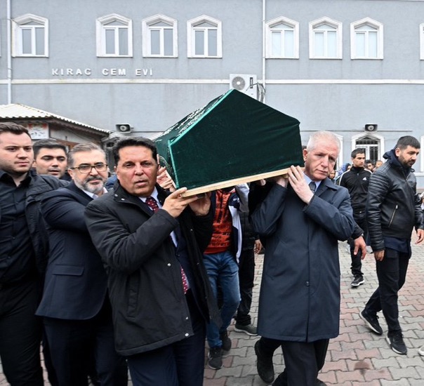 CHP, Cenazeye Katılmadı!