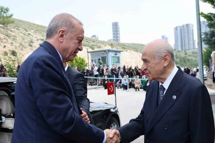 SON DAKİKA! Erdoğan, Bahçeliyle görüştü.